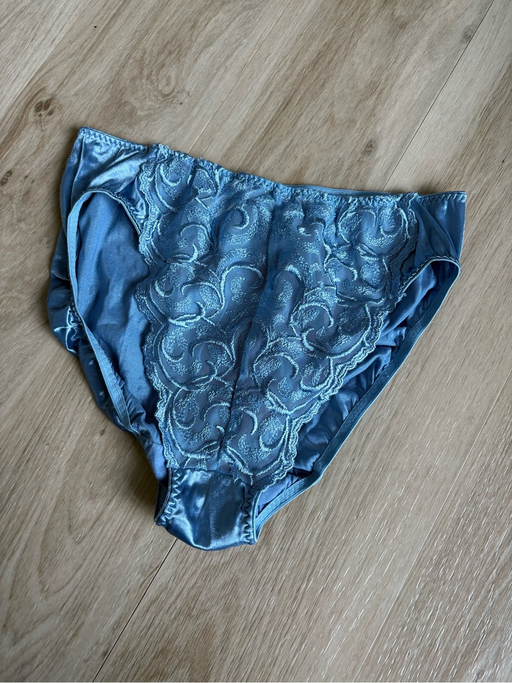 Hanes Light Blue Floral High Waisted Brief Women Panty Size: 8